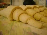 Croissants maison dorés